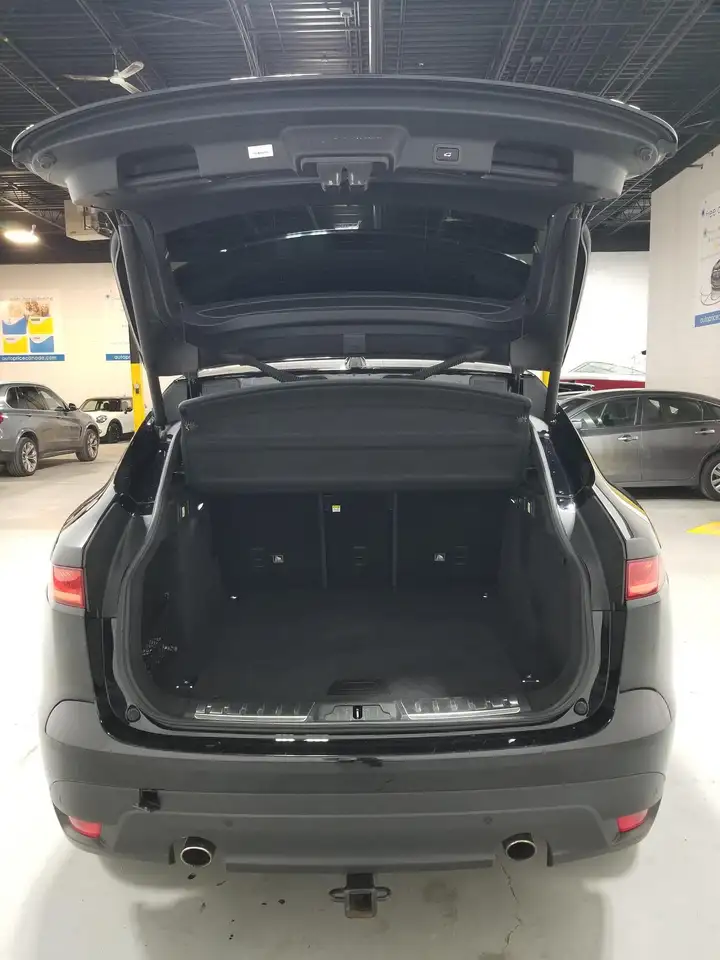 Jaguar F-Pace снимка Jaguar F-Pace