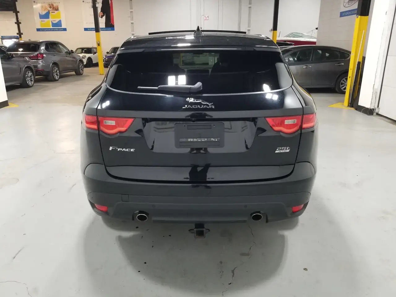 Jaguar F-Pace снимка Jaguar F-Pace