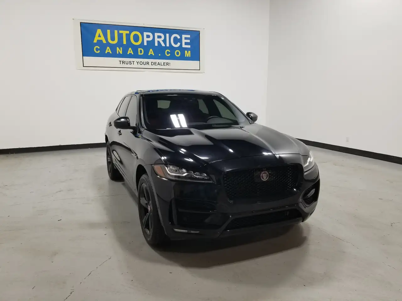 Jaguar F-Pace снимка Jaguar F-Pace