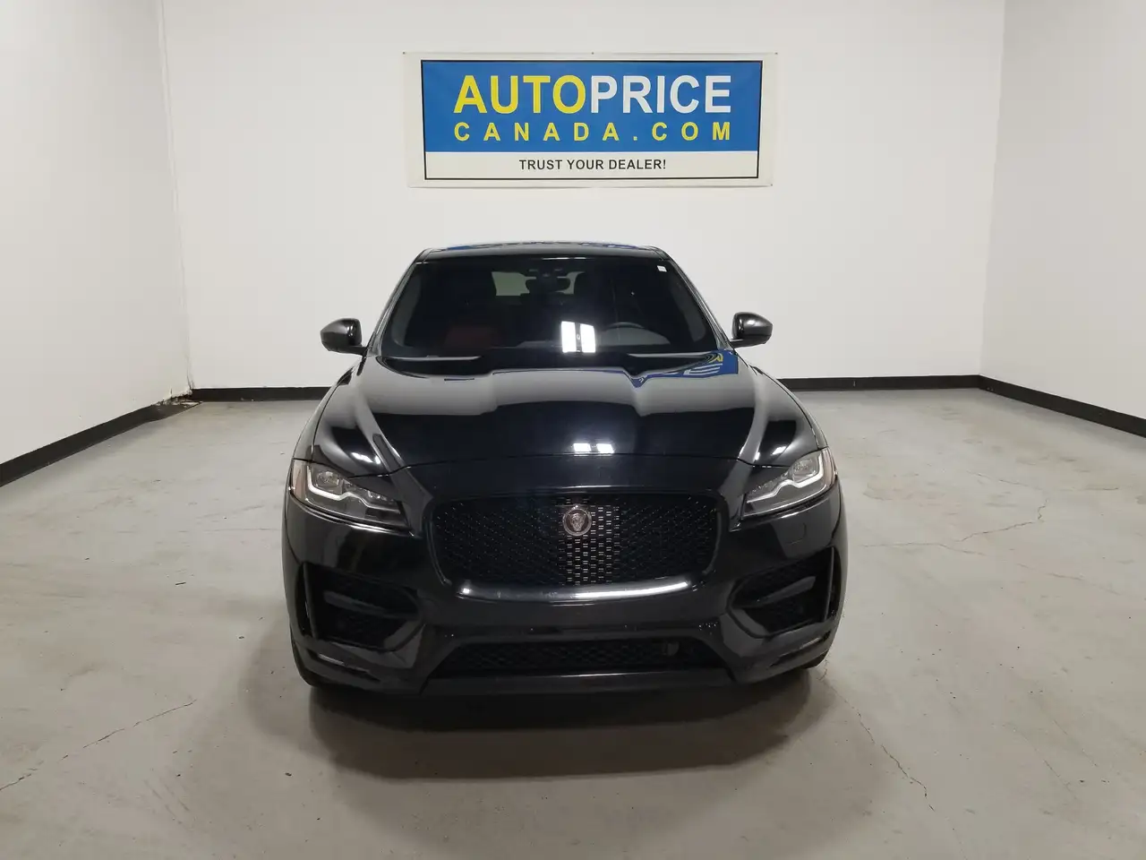 Jaguar F-Pace снимка Jaguar F-Pace