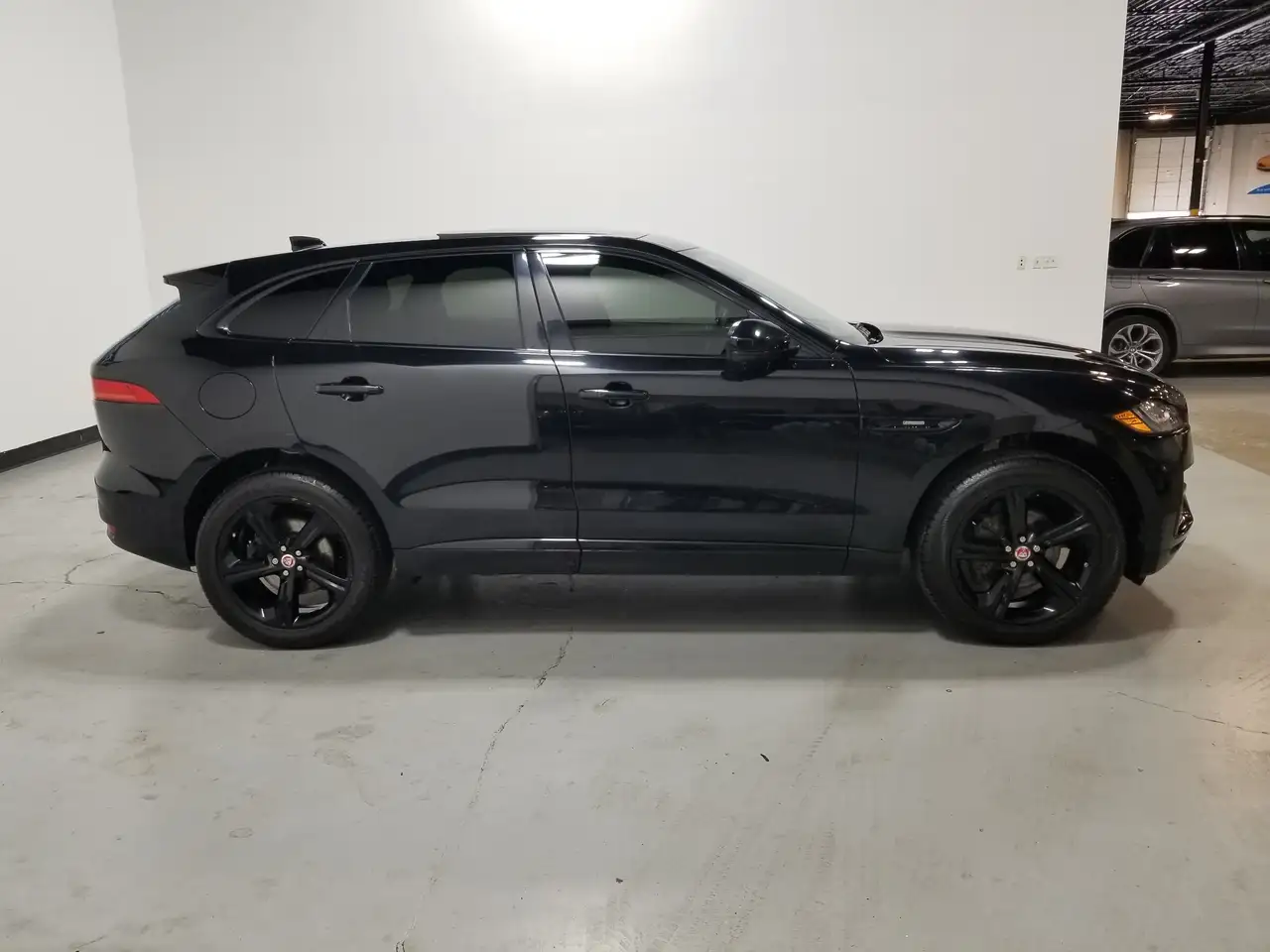 Jaguar F-Pace снимка Jaguar F-Pace