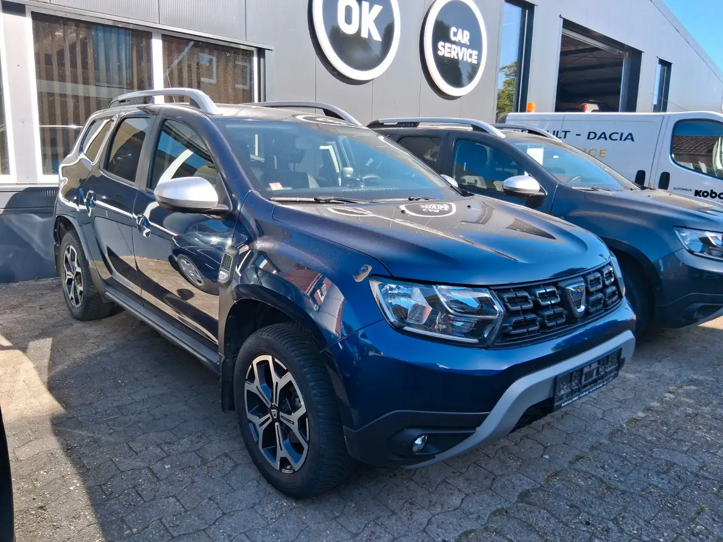 Dacia Duster II Prestige TCe 125 2WD Navi SHZ PDC Blauw - 1