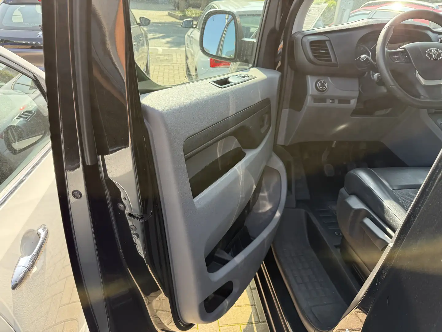 Toyota Proace L1 Kasten Comfort Schwarz - 2