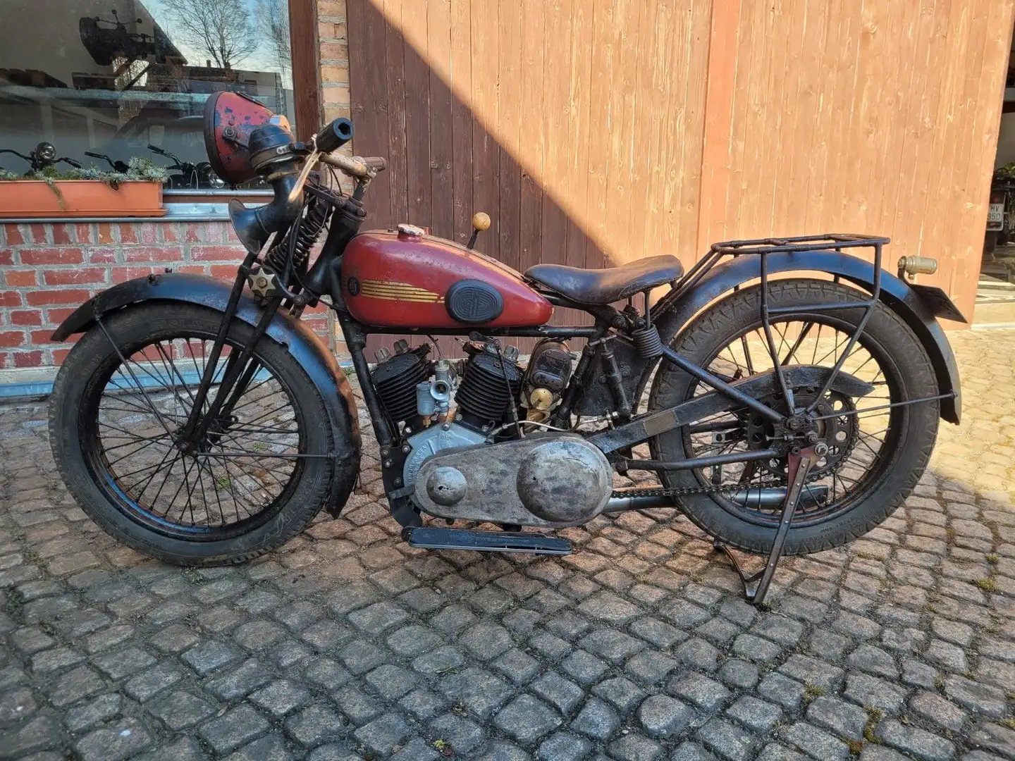 Husqvarna V2 - 550cc - Bj. 1931 - 1