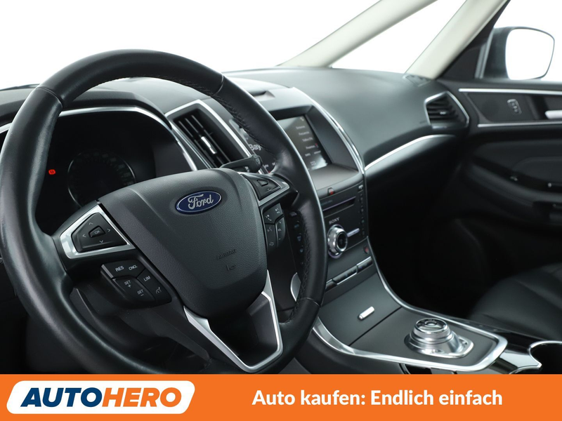 Ford S-Max 2.0 TDCi EcoBlue Titanium Aut.*NAVI*LED*CAM*SHZ* — photo 10