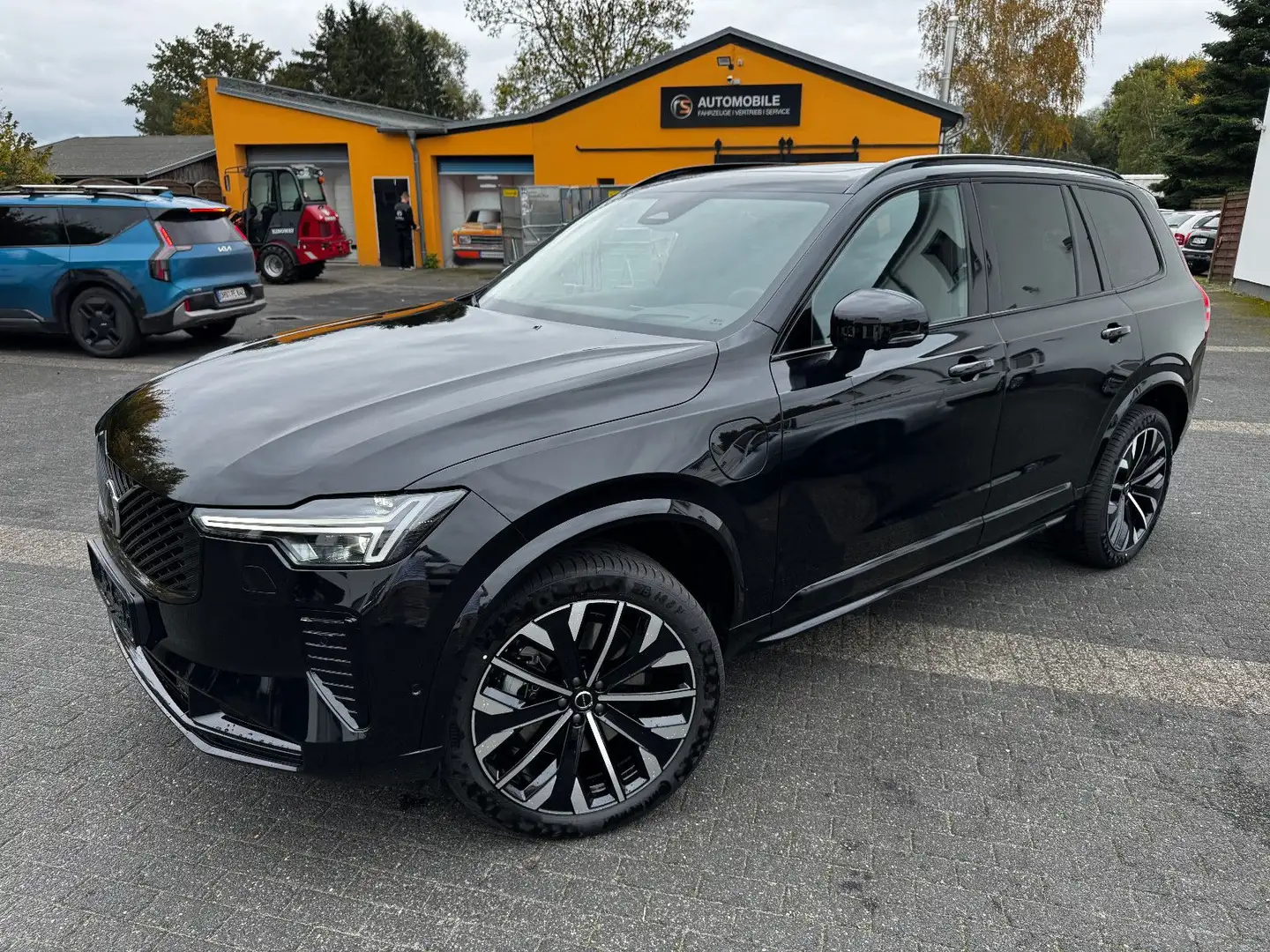 Volvo XC90 Ultra Dark Plug-In Hybrid AWD Schwarz - 1