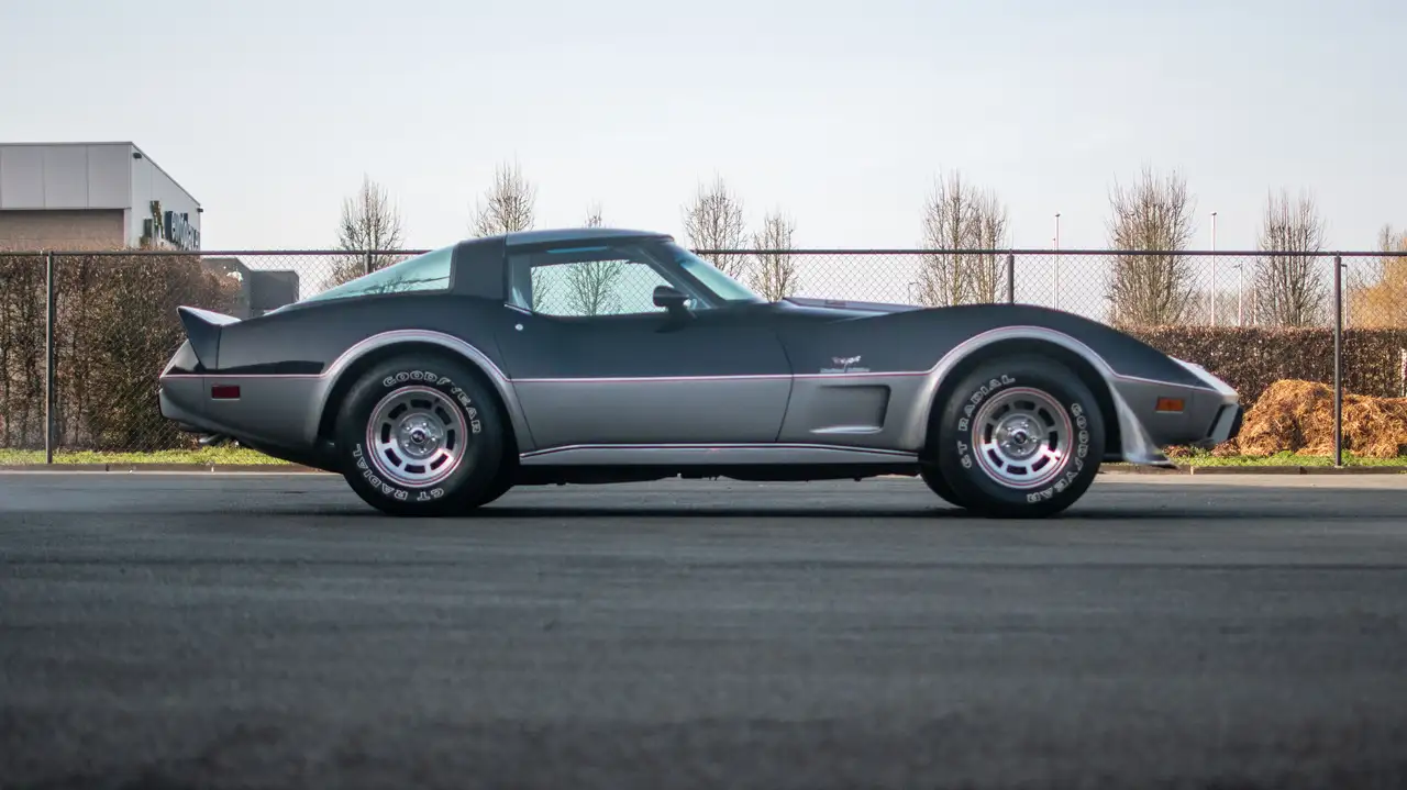 Chevrolet Corvette Pace Car | C3 | limited edition, foto 3