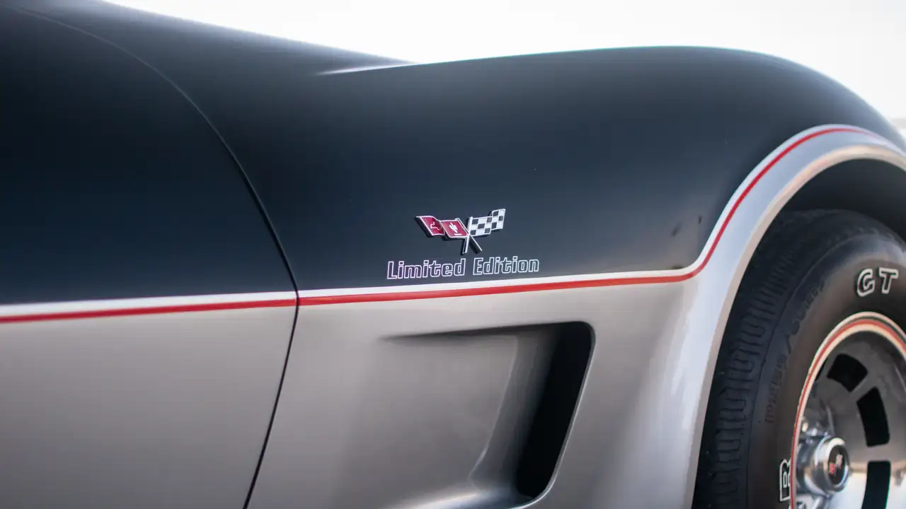 Chevrolet Corvette Pace Car | C3 | limited edition, foto 4