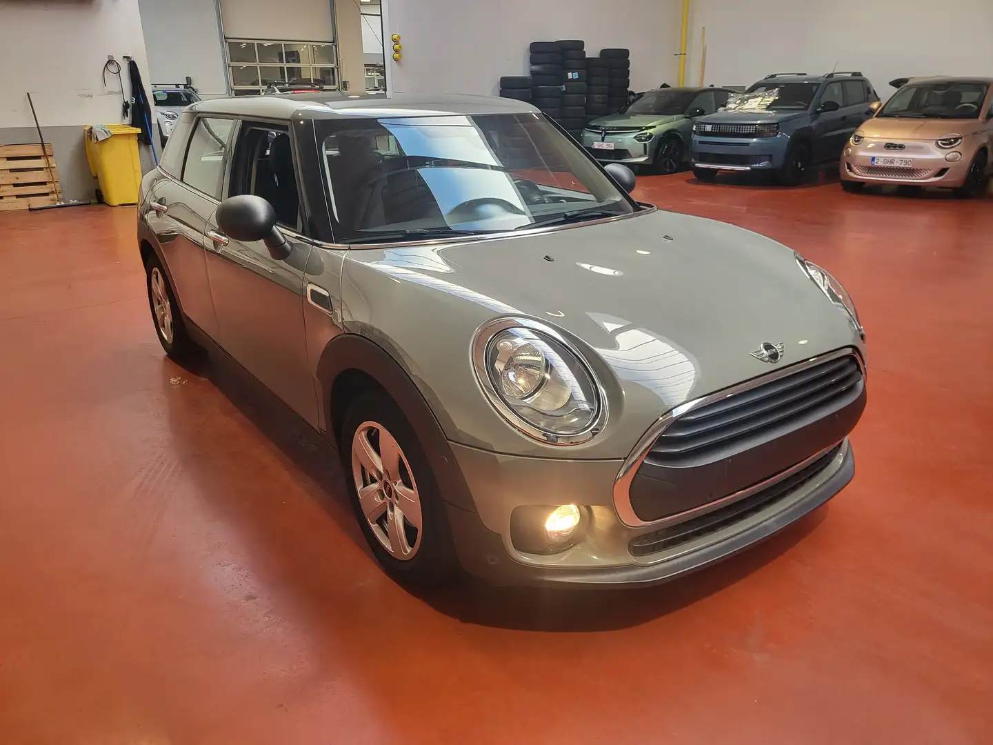 MINI One Clubman Mini One Clubman Aut. Grijs - 2