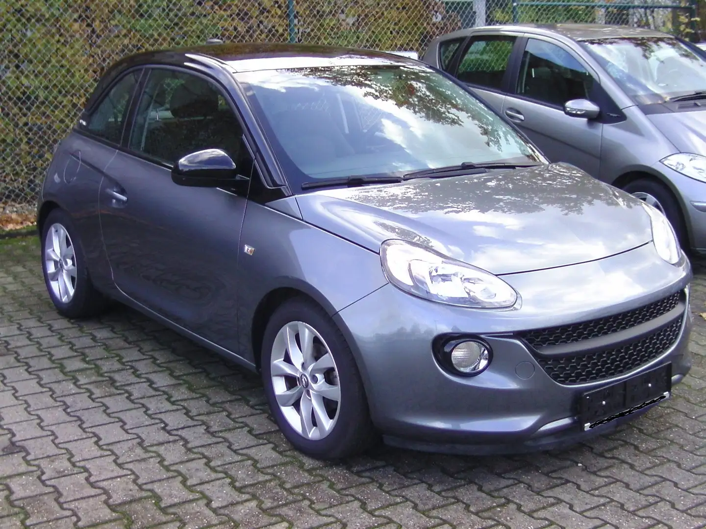 Opel Adam Grau - 1