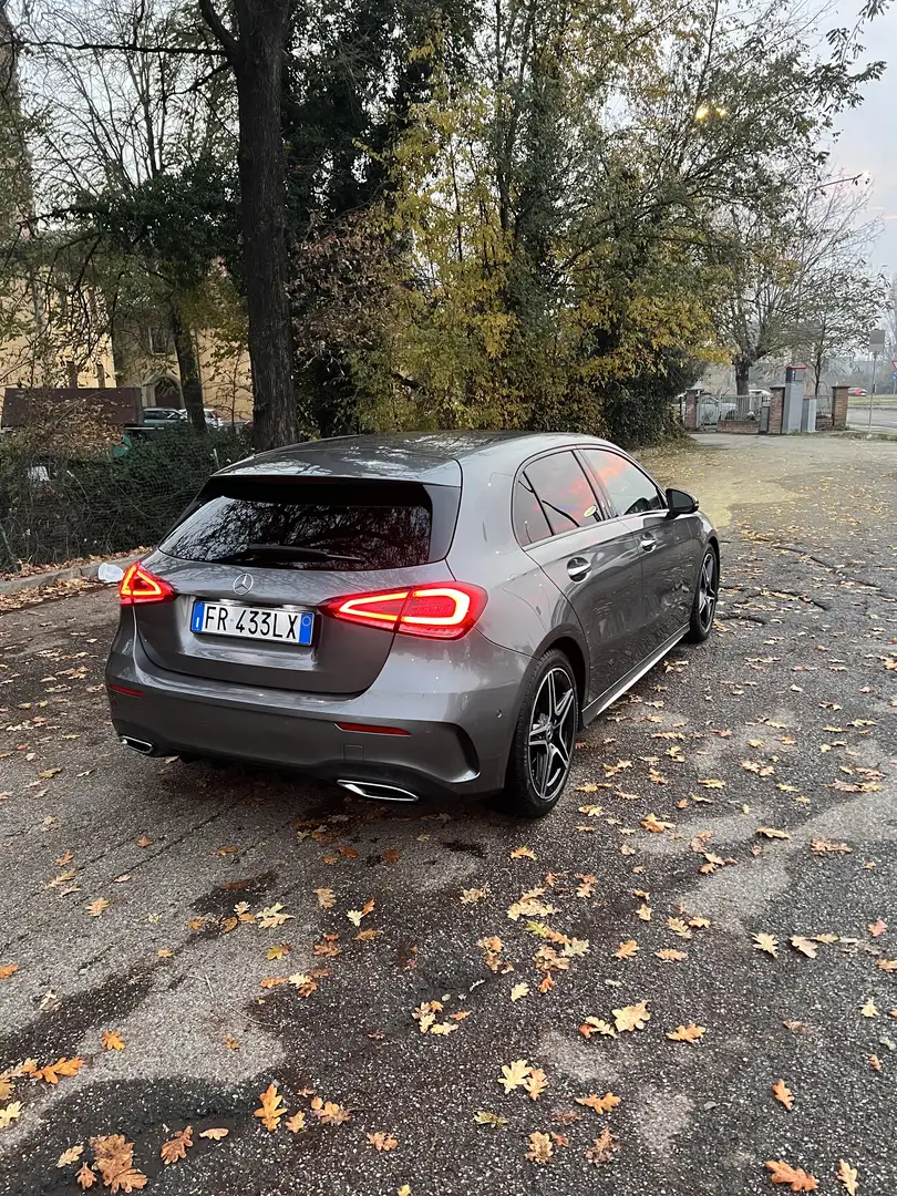 Mercedes-Benz A 180 d Automatic Sport Grigio - 2