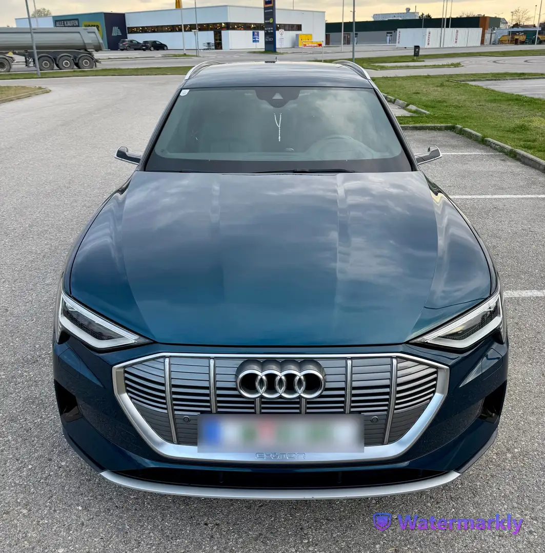 Audi e-tron 55 quattro 95kWh Advanced mit TOP Austattung Blau - 1