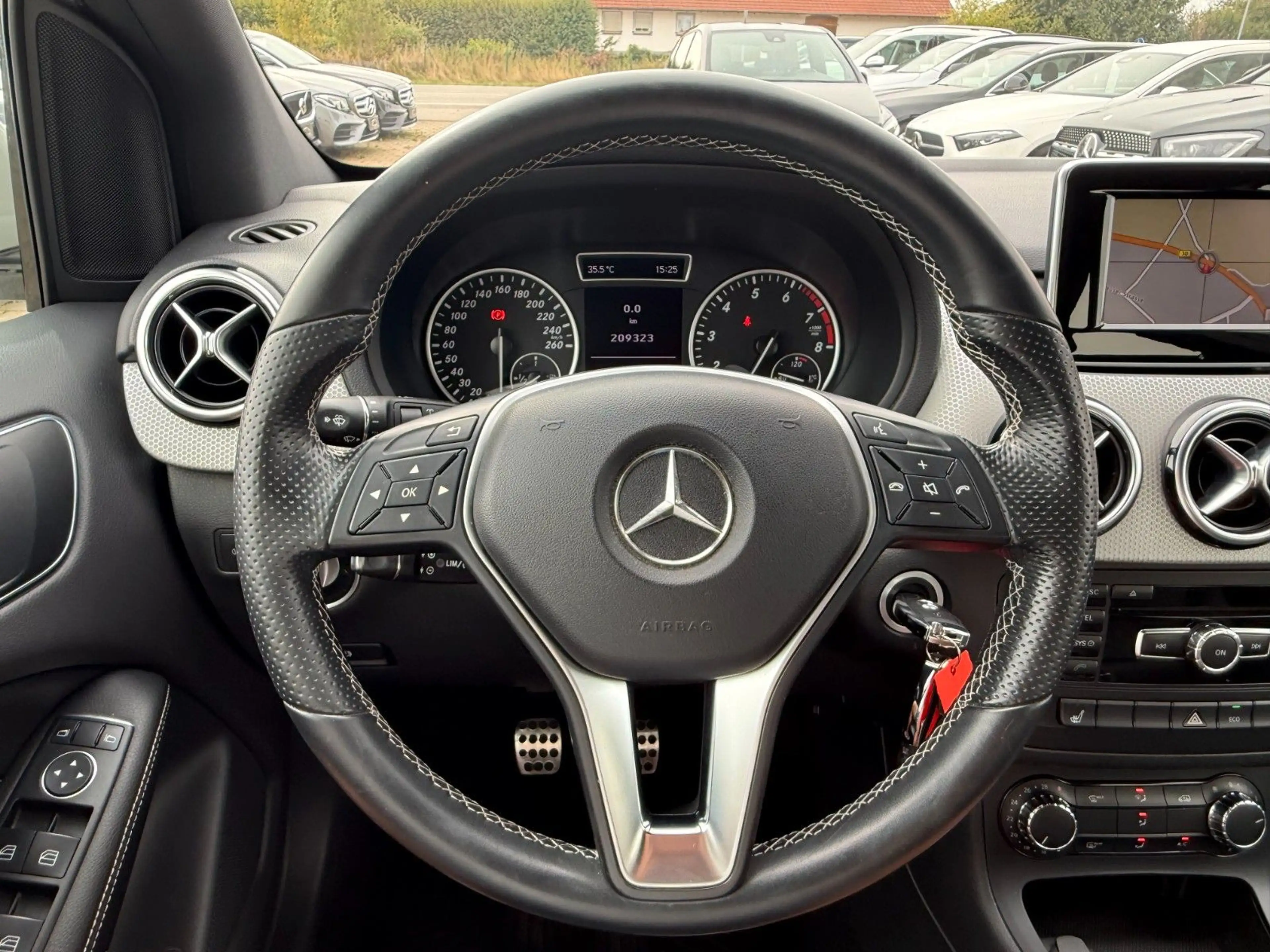 Mercedes-Benz B 180 *NAVI*TEMP*KLIMA*PDC*SHZ*LEDER*BLUETOOTH* — photo 17