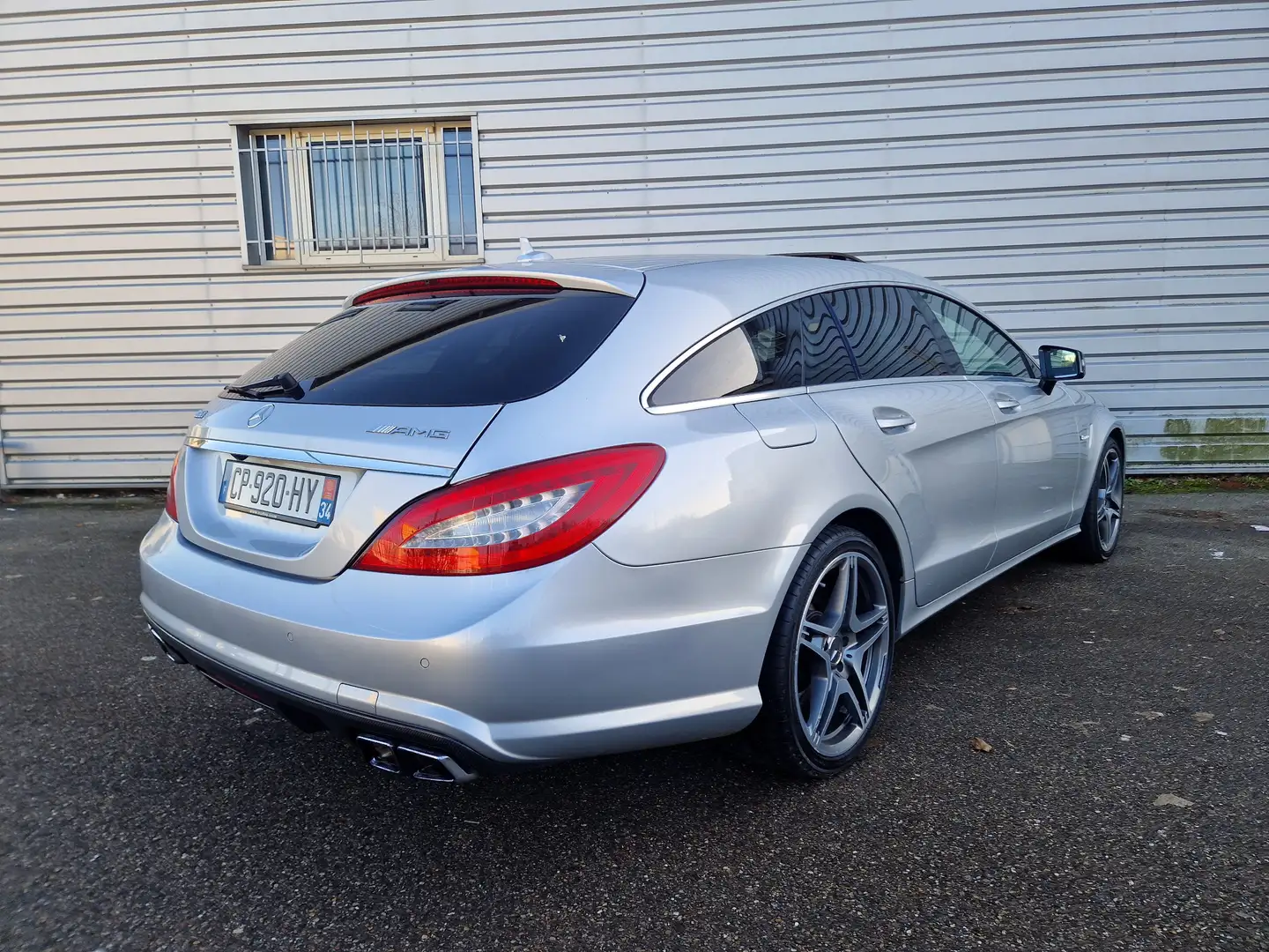 Mercedes-Benz CLS 63 AMG Classe  Shooting Brake   Edition 1 A siva - 2
