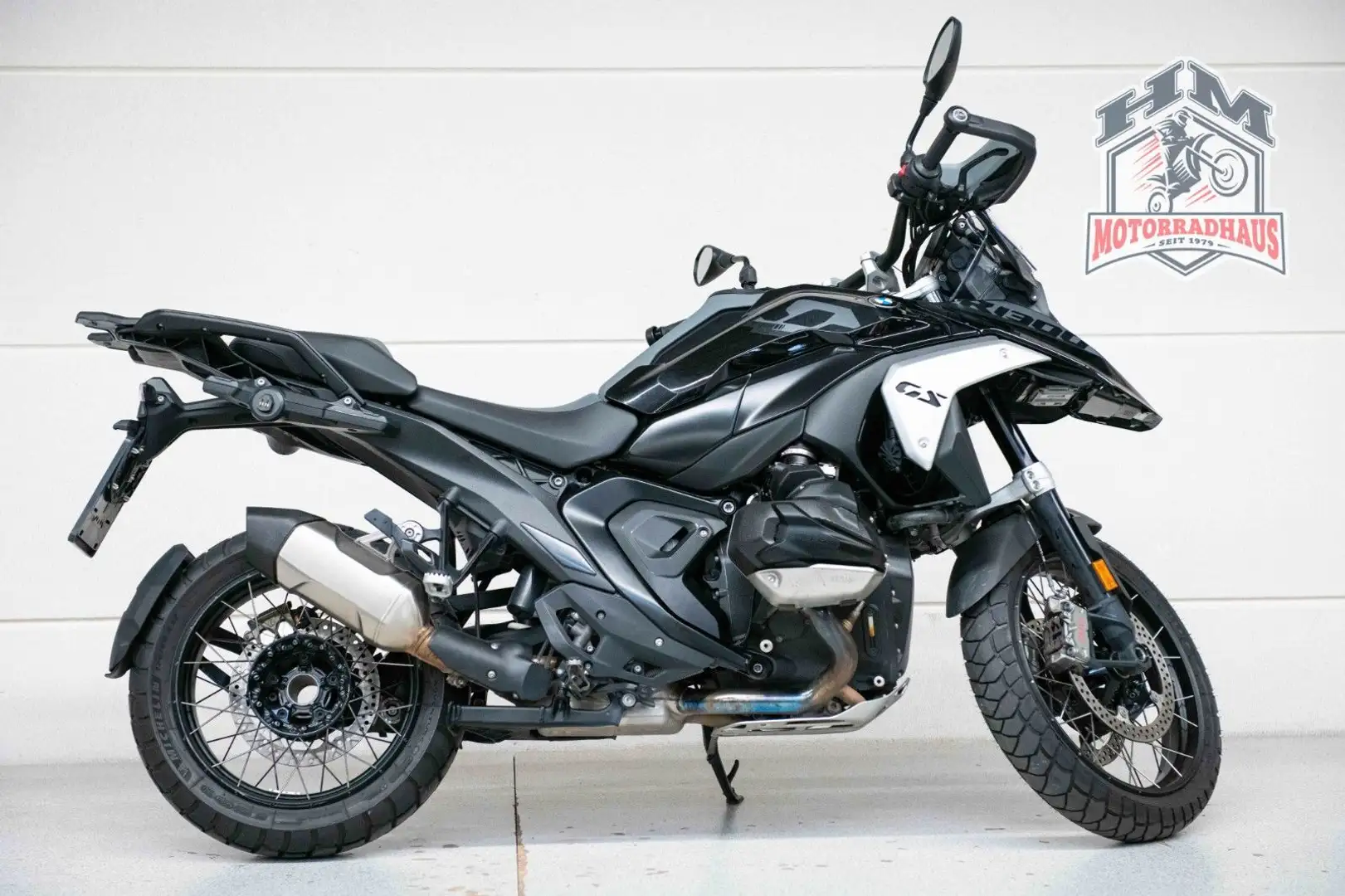 BMW R 1300 GS Triple-Black Fekete - 1