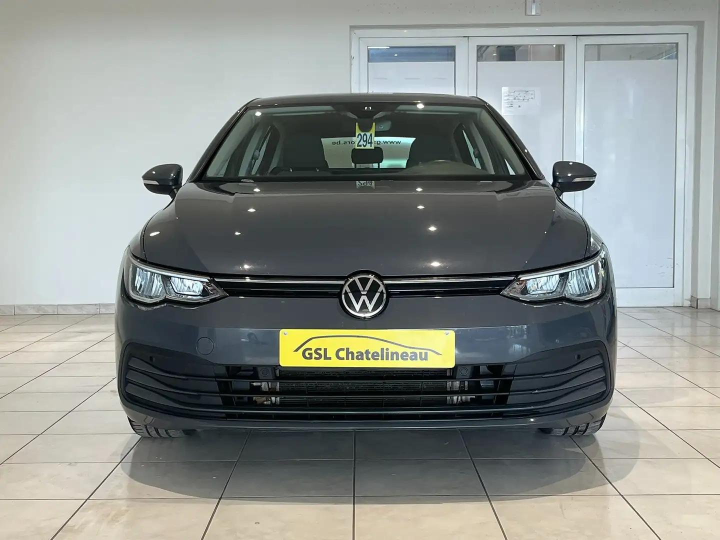 Volkswagen Golf 1.0eTSI 110cv Life Business DSG 2023 Navi/Carplay Grau - 2