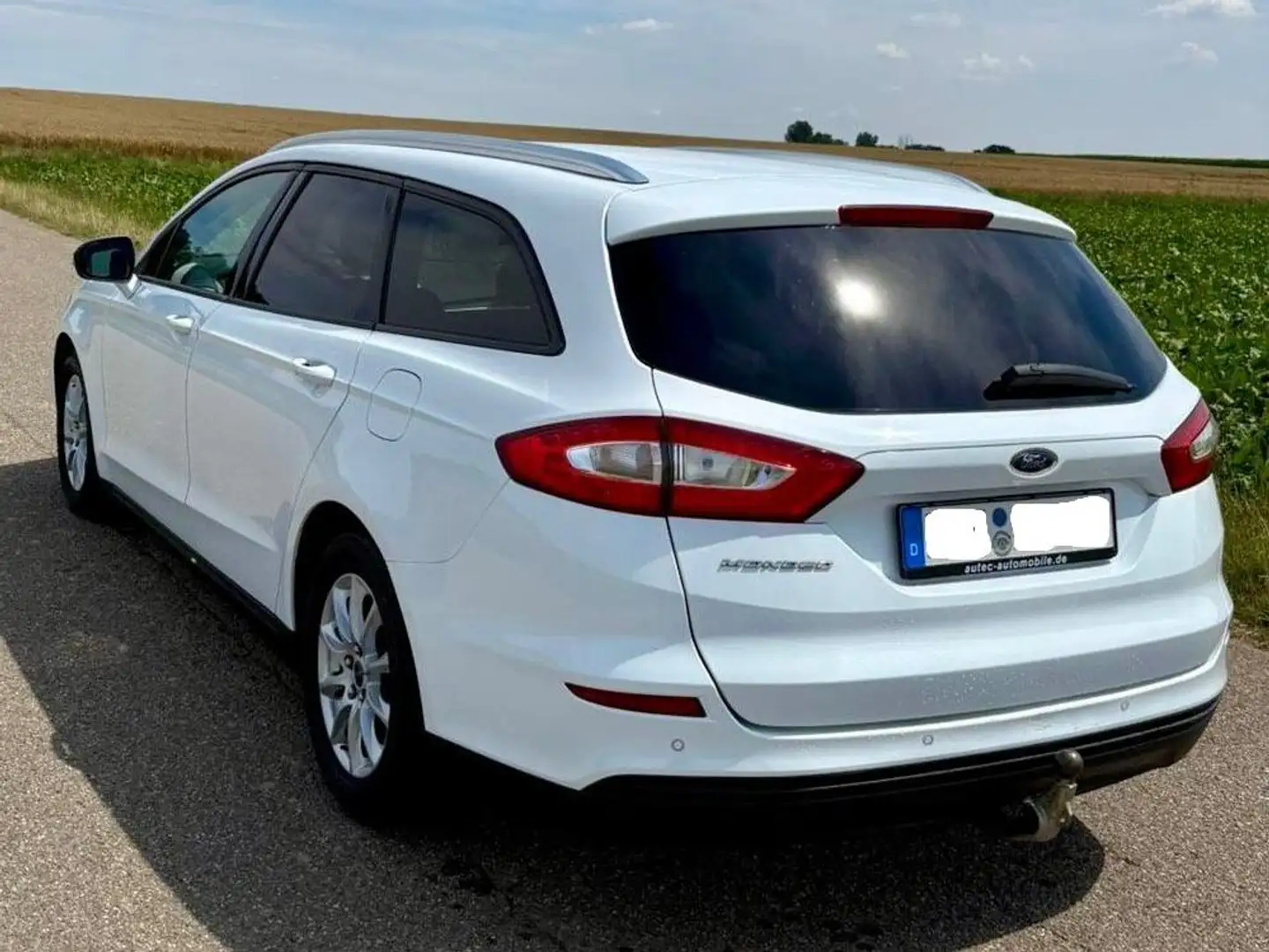 Ford Mondeo Mondeo Turnier Diesel Turnier 2.0 TDCi Start-Stopp Fehér - 2