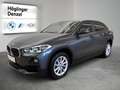 BMW X2 sDrive18d Grau - thumbnail 2
