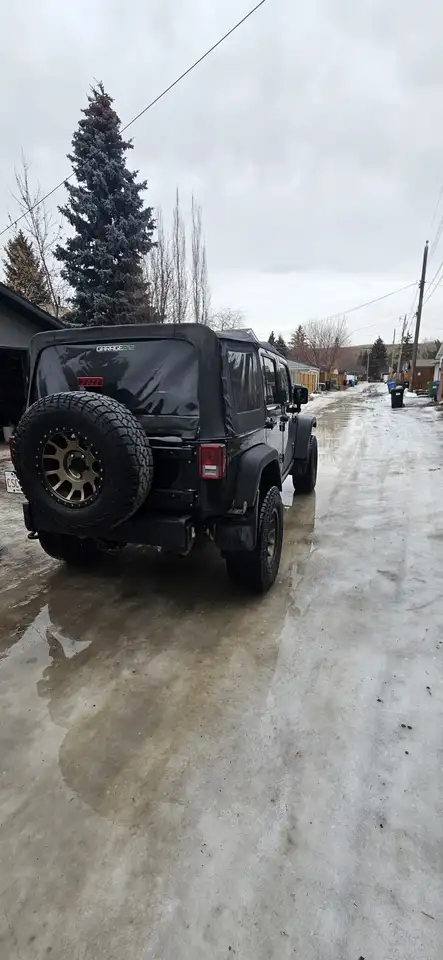 Jeep Wrangler снимка Jeep Wrangler