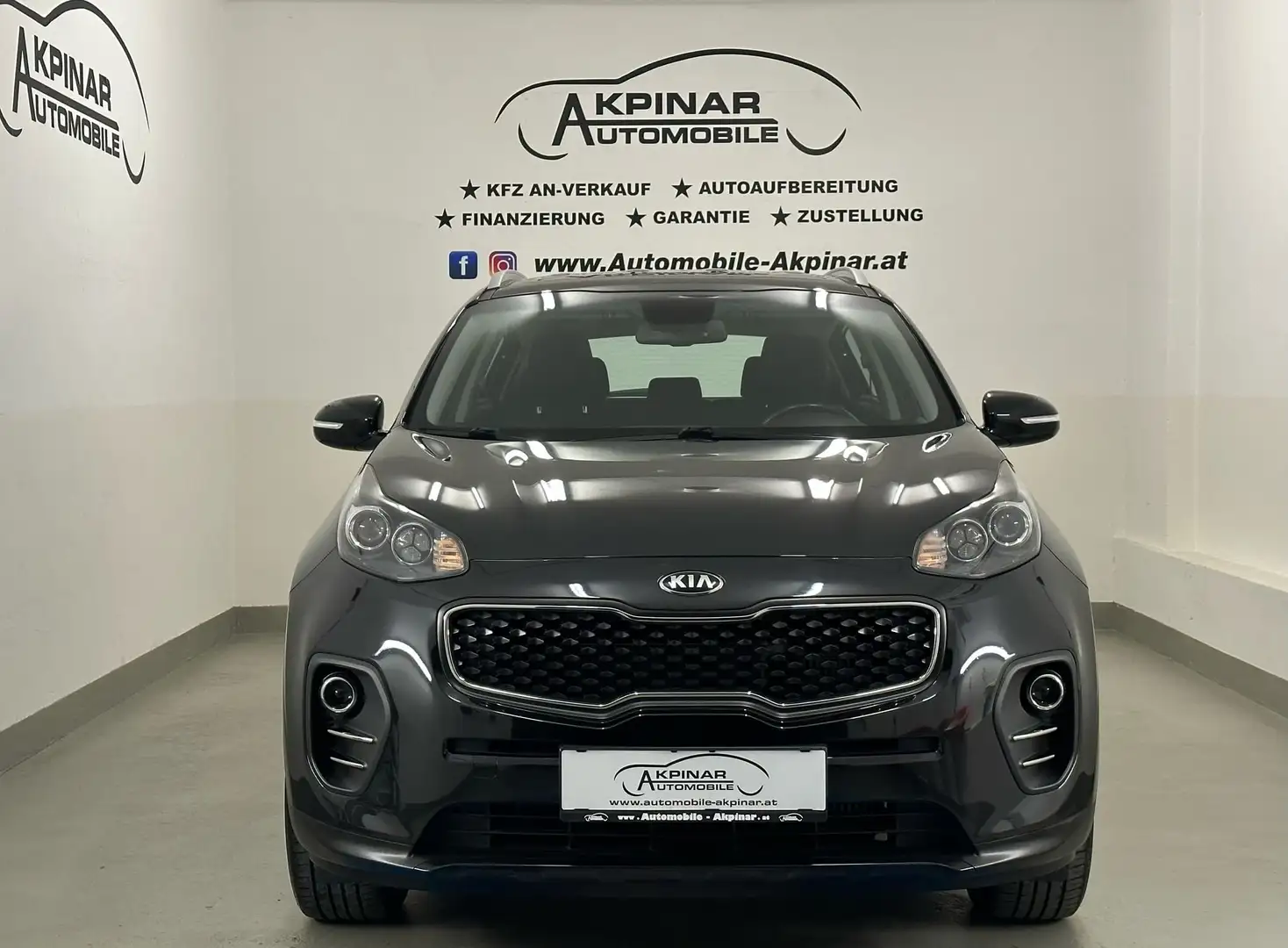 Kia Sportage 1,7 CRDI ISG NUR 36TKM - NAVI - SHZ Schwarz - 2