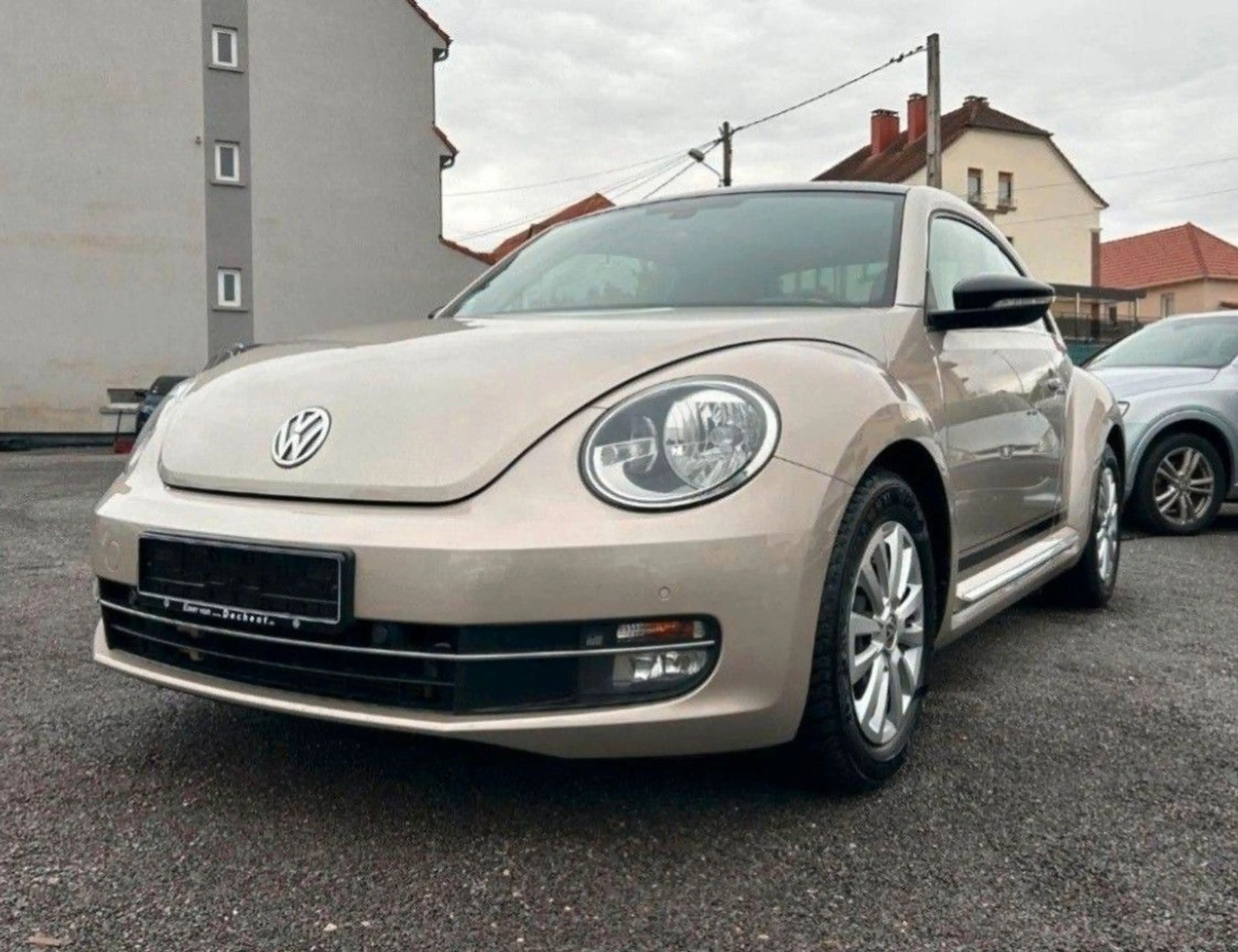 Volkswagen Beetle CLUB BMT SHZ + PDC + PANO