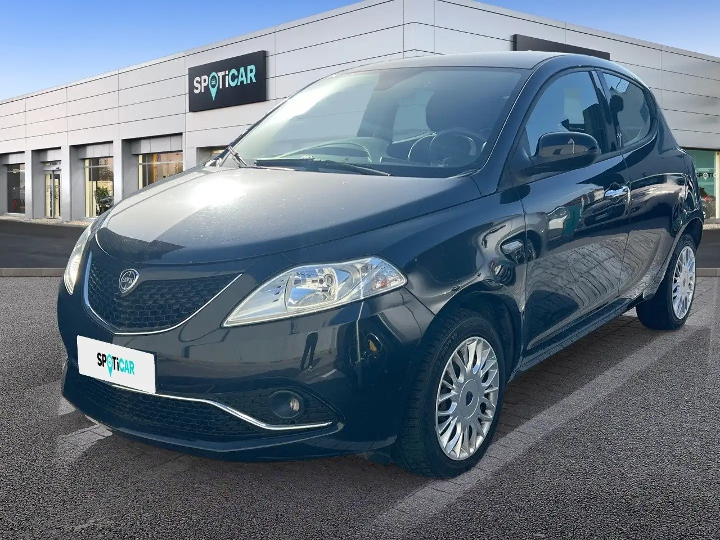 Lancia Ypsilon III 2015 1.3 mjt Silver s&s 95cv Noir - 1