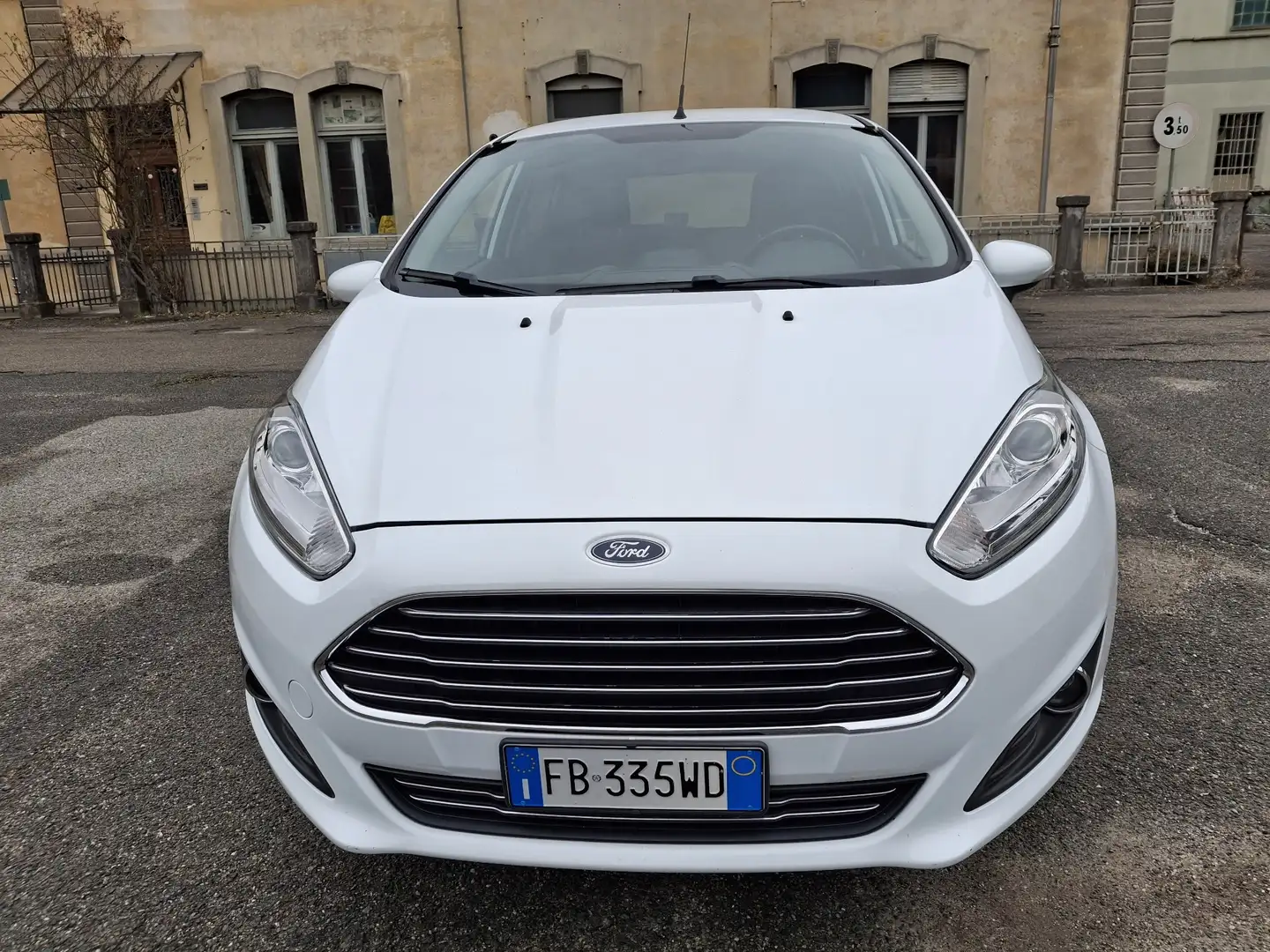 Ford Fiesta 5p 1.5 tdci Black&White 75cv - 2