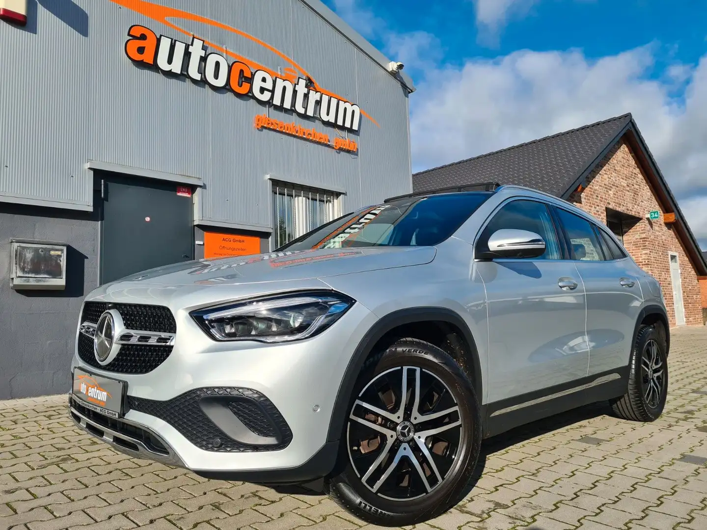 Mercedes-Benz GLA 220 d Progr*Pano*ACC+*Memo*Sitz-Belüft.*360° Argent - 1