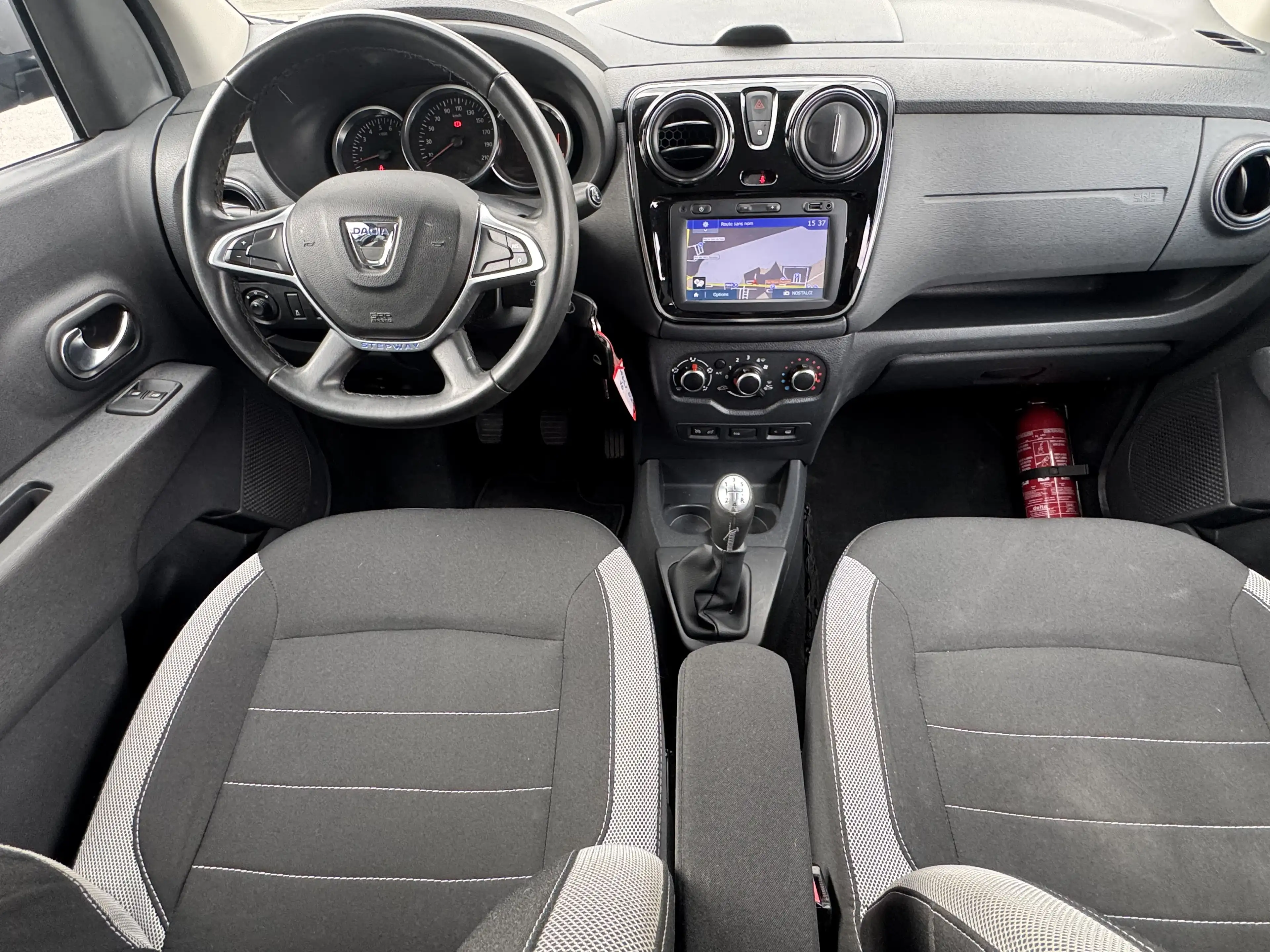 Dacia Dokker Dokker Stepway 1.2 TCe Explorer*FULL CARNET*1 ER MAIN*CAMERA*NAVI*GARANTIE — photo 9