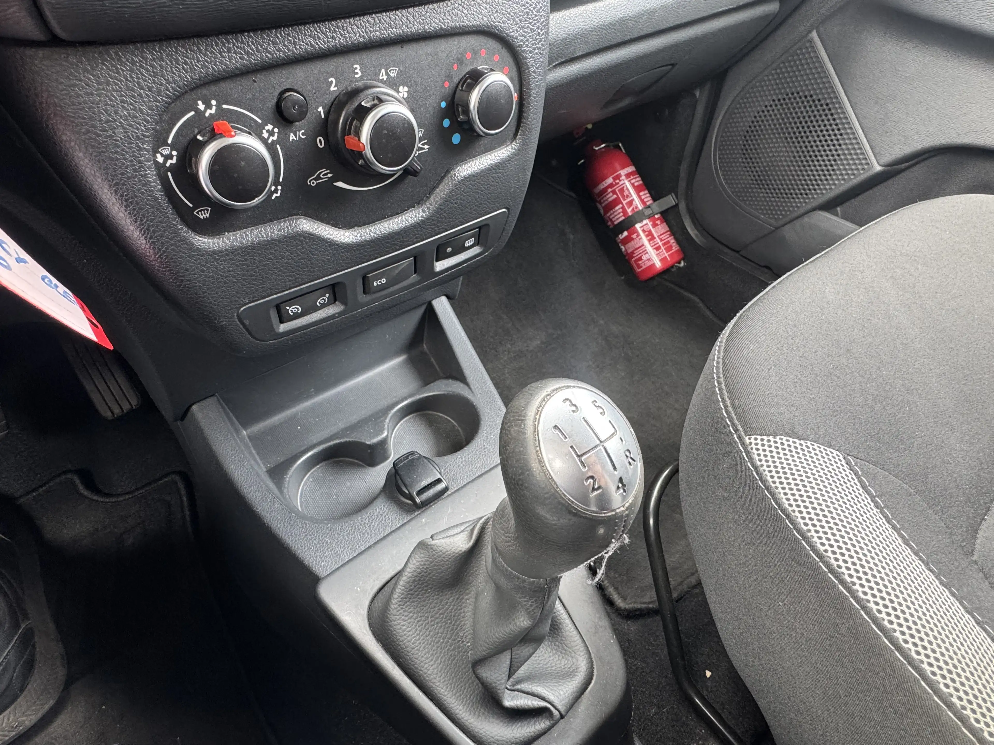 Dacia Dokker Dokker Stepway 1.2 TCe Explorer*FULL CARNET*1 ER MAIN*CAMERA*NAVI*GARANTIE — photo 12