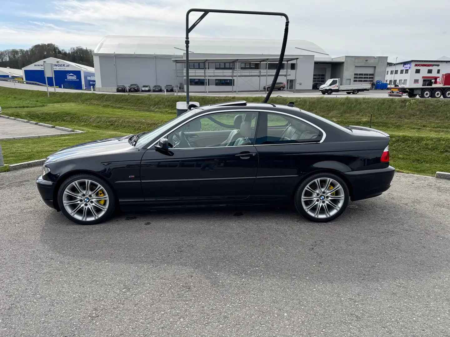 BMW 330 330Cd Schwarz - 2