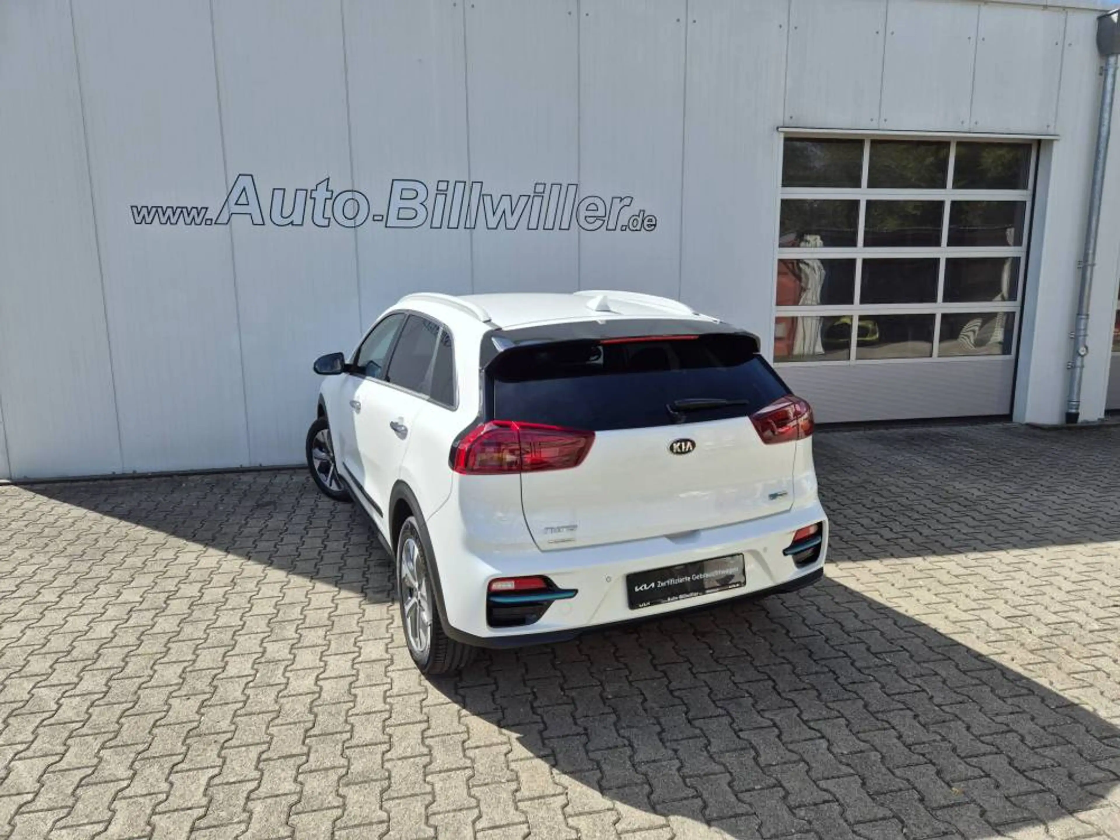 Kia e-Niro 64 kWh Spirit Leder Glasdach 3-ph. Batteriezertifi — photo 7