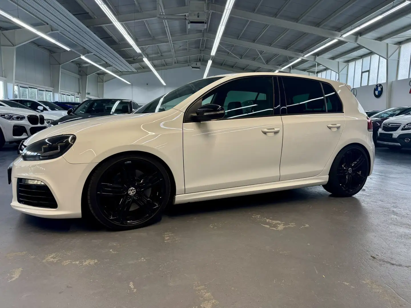 Volkswagen Golf R 4Motion*SD*Leder*DCC*Kamera*19Zoll*DSG - 2