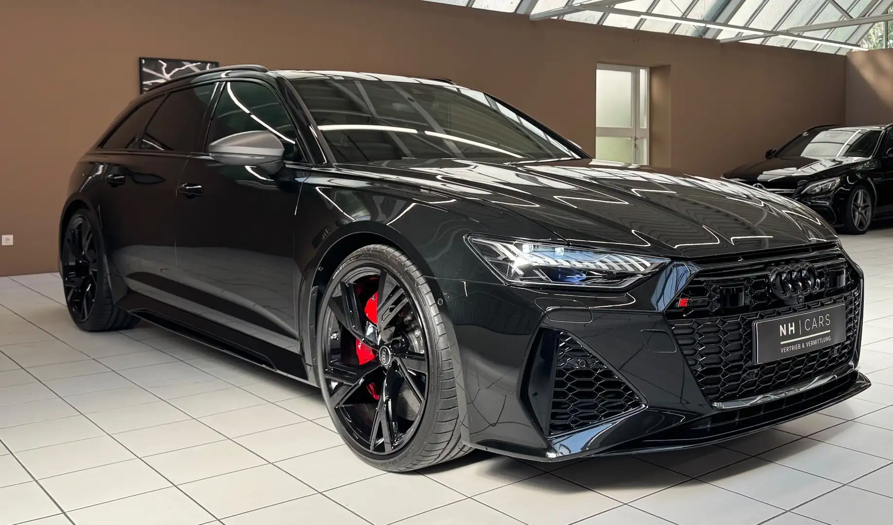 Audi RS6 Performance Schwarz - 1