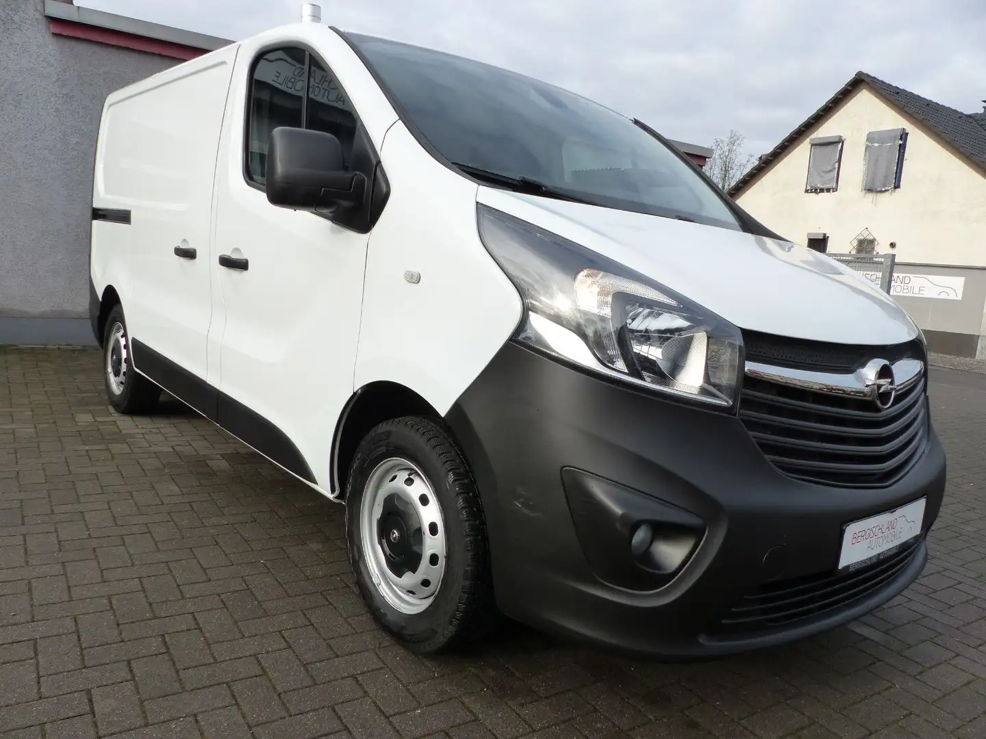Opel Vivaro B  L1H1  2,9t, Klima, Navi, PDC Weiß - 2