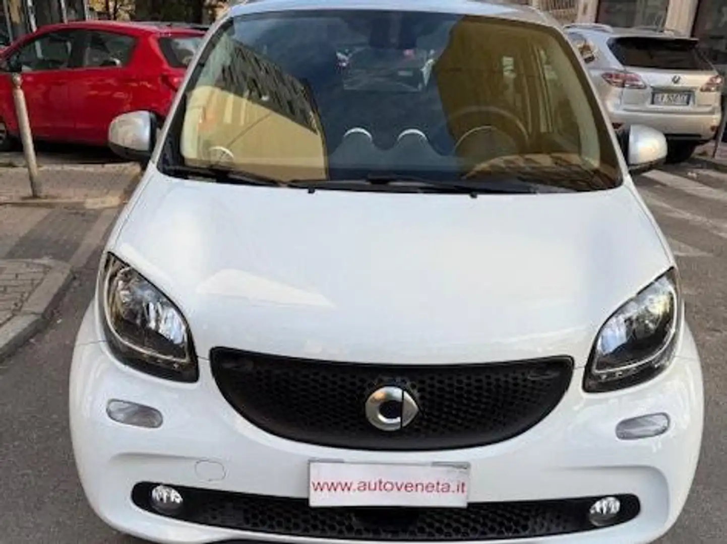 smart forFour Forfour II 2015 1.0 Youngster 71cv my18 Blanc - 1