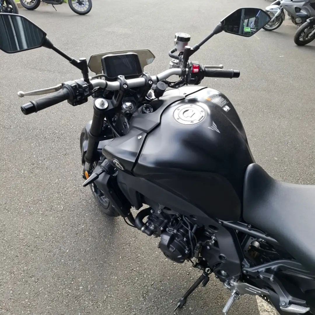 Yamaha MT-09 Negro - 2
