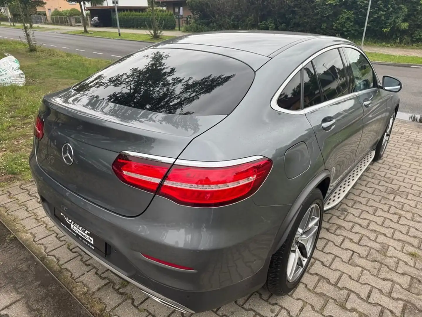 Mercedes-Benz GLC 250 Coupe 4Matic AMG Paket-Top Extras / Ausstattung Grau - 2
