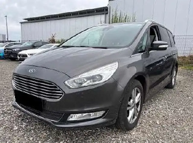 Ford Galaxy Titanium AWD+7. SITZER+STANDH.+KAMERA+DAB