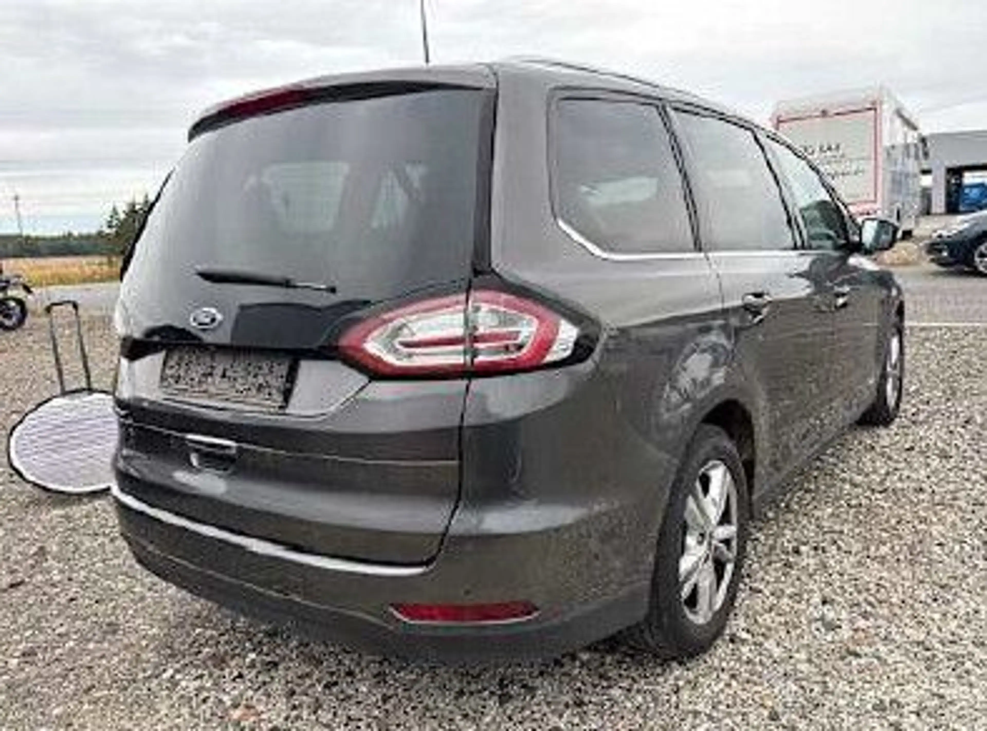 Ford Galaxy Titanium AWD+7. SITZER+STANDH.+KAMERA+DAB — photo 4
