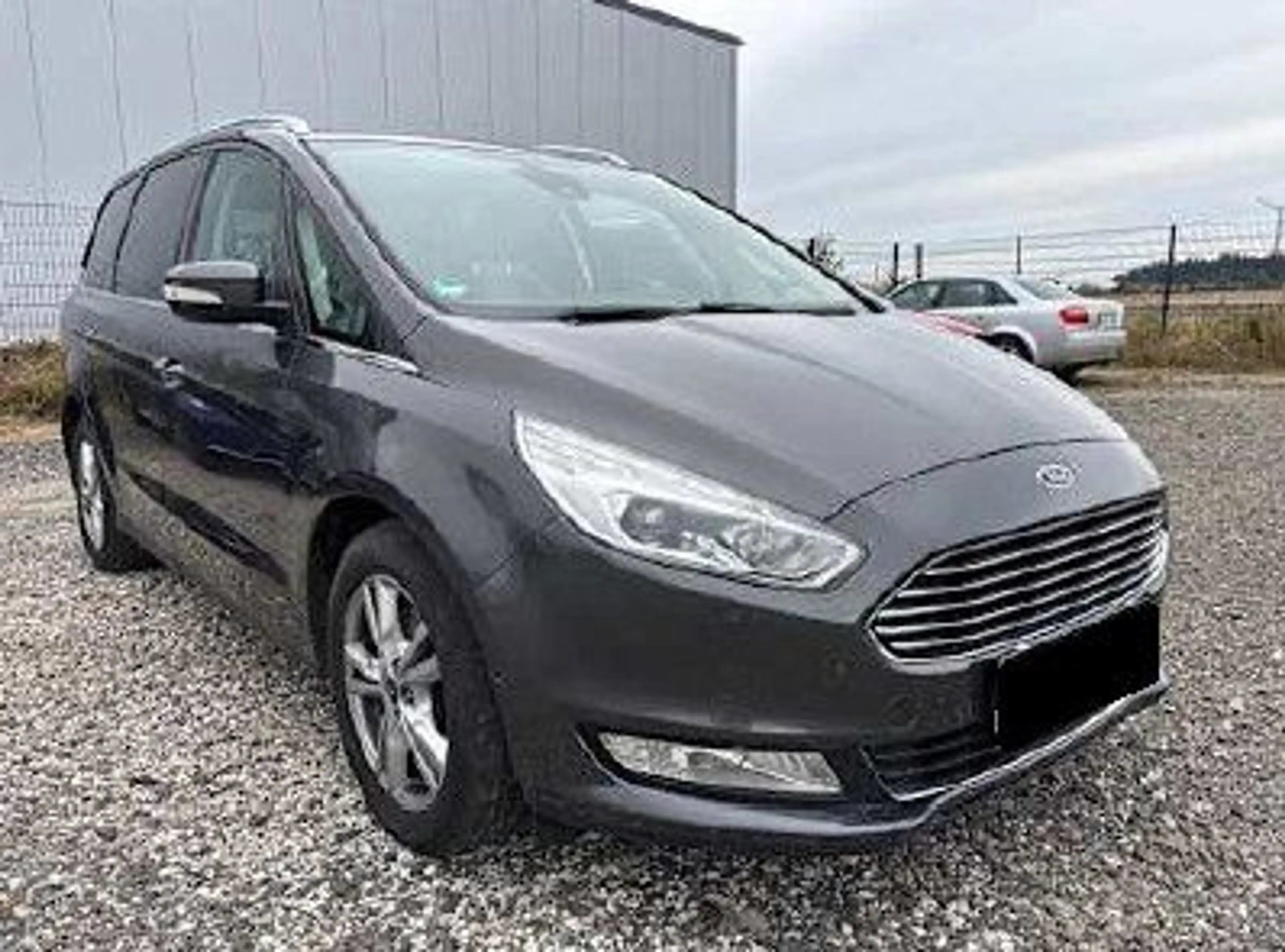 Ford Galaxy Titanium AWD+7. SITZER+STANDH.+KAMERA+DAB — photo 3