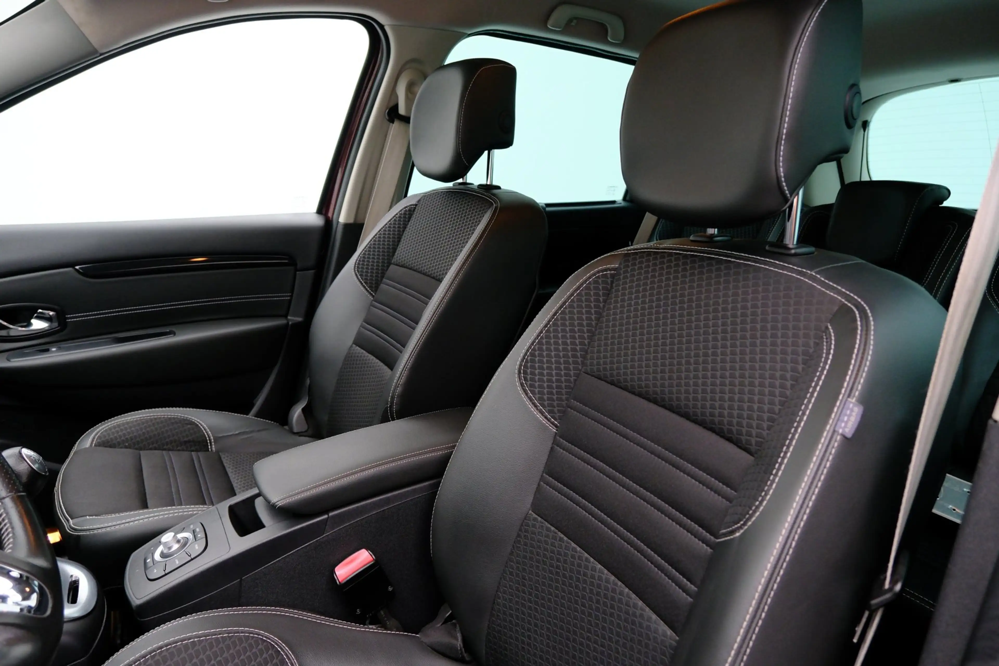 Renault Scenic 1.5 dCi Bose Navi|Clima|Cam|Half Leder — photo 26