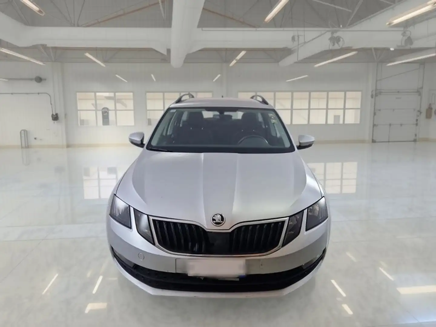 Skoda Octavia WAGON 1.6 TDI EXECUTIVE - 2