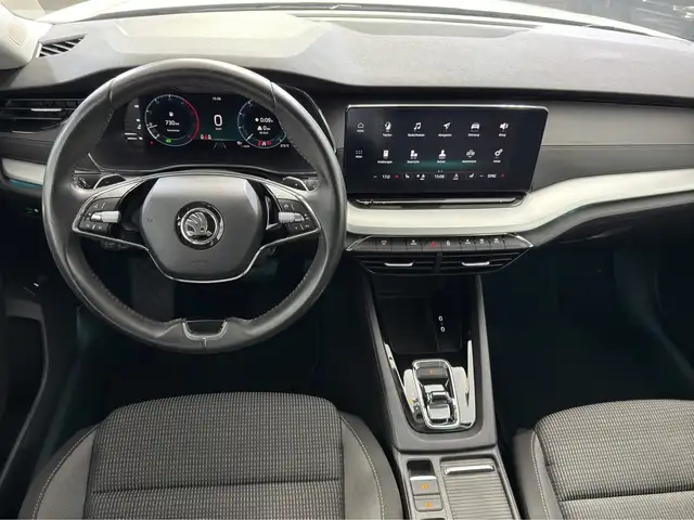 Skoda Octavia view 7
