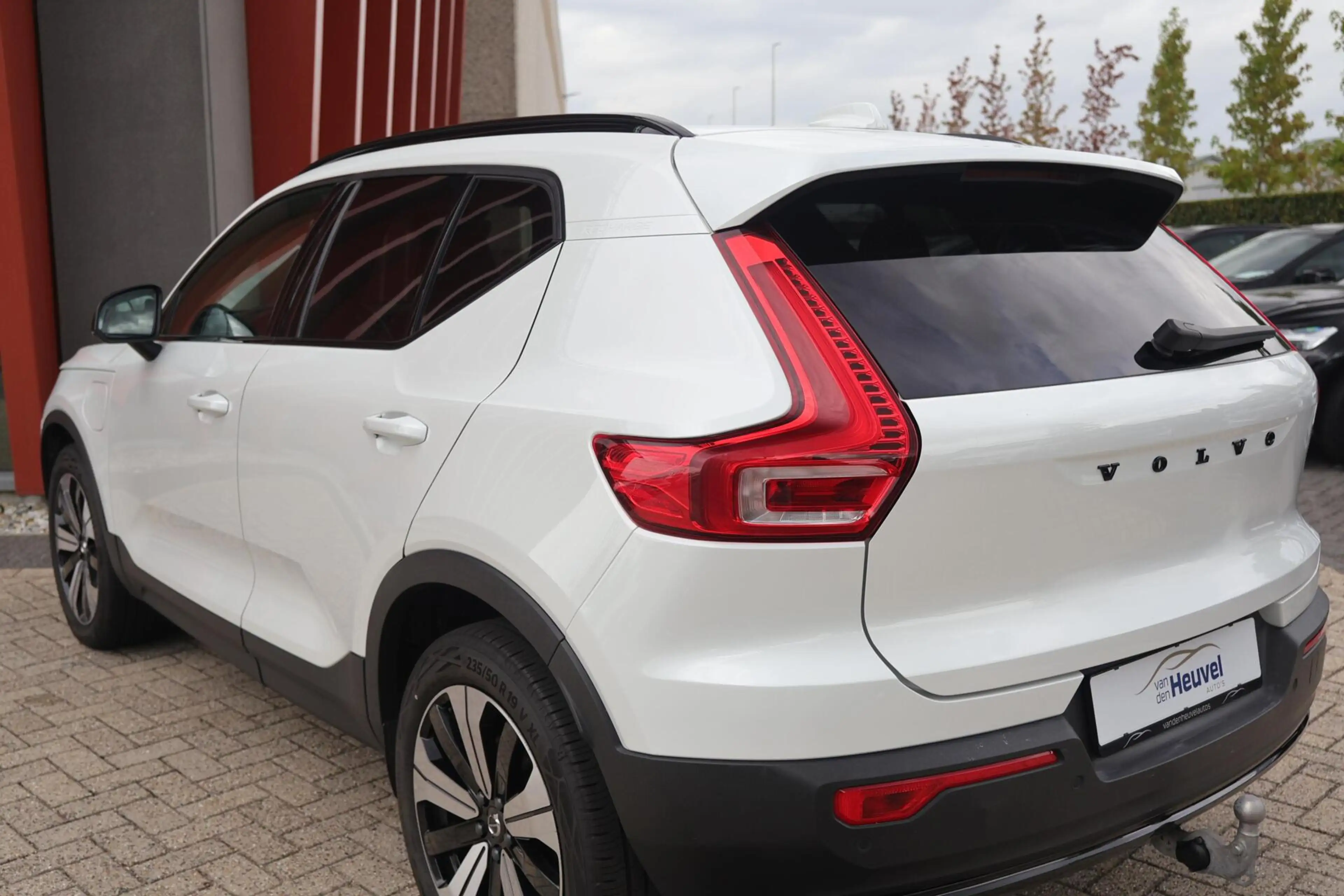 Volvo XC40 T5 Recharge Plus Dark | Stoelverwarming | Trekhaak — photo 5
