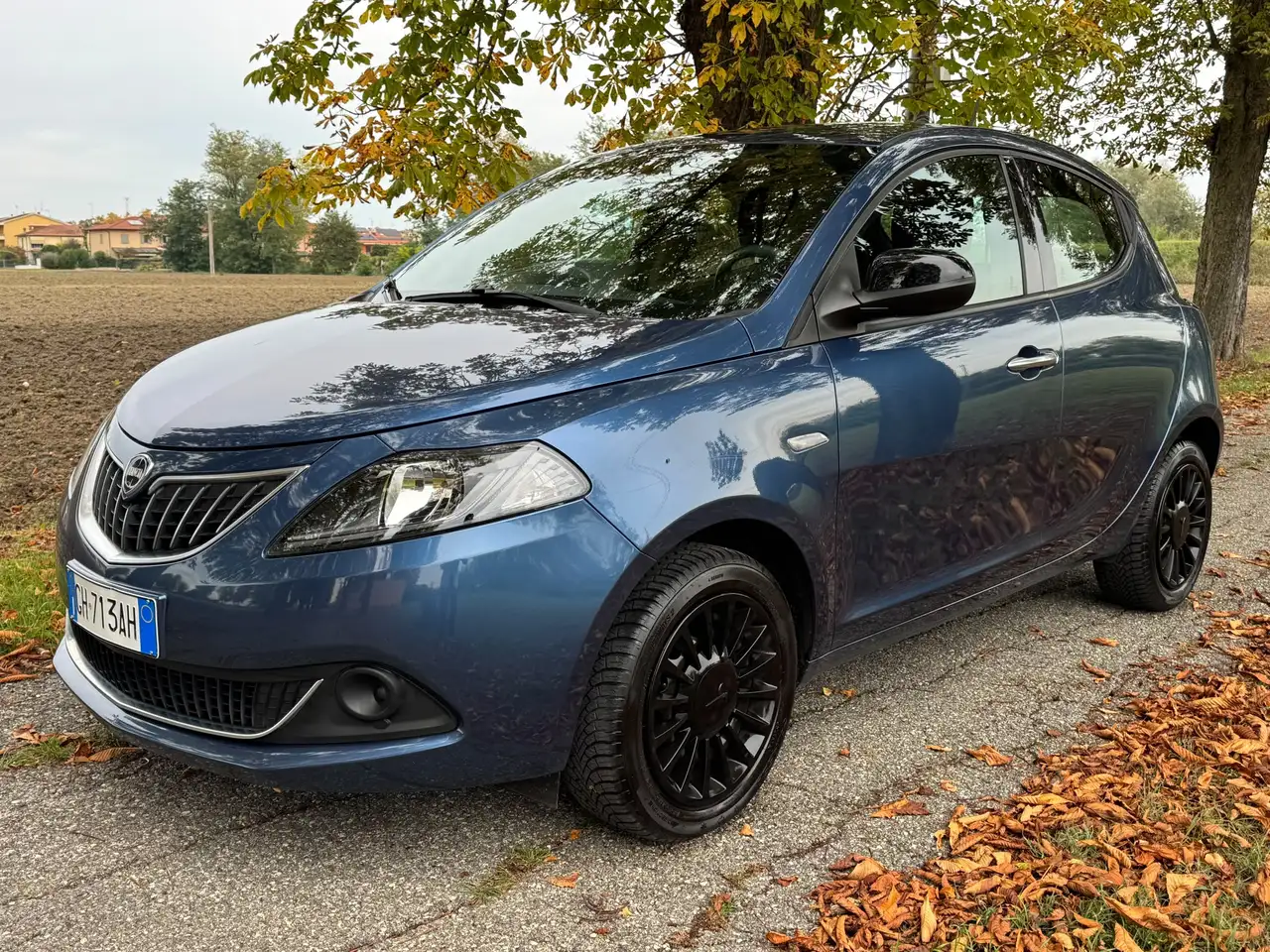 Lancia Ypsilon