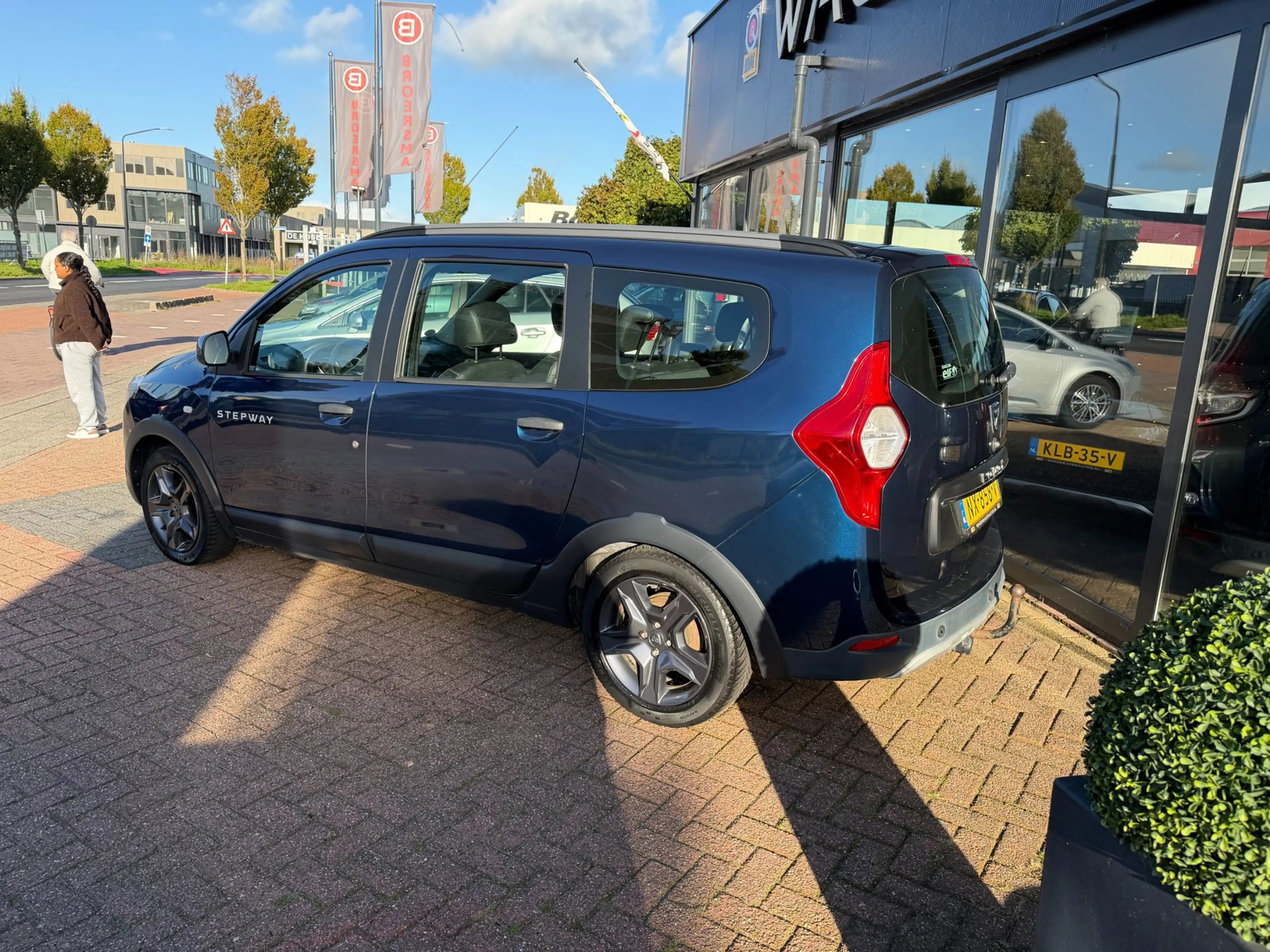 Dacia Lodgy 1.2 TCe Série Limitée Stepway Clima|Cruise|NAV — photo 7