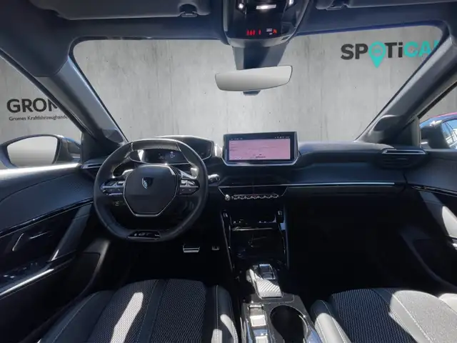 Peugeot 208 view 12