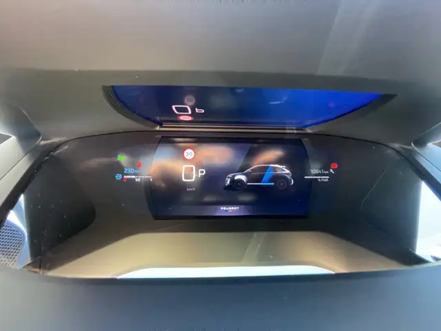 Peugeot 208 view 15