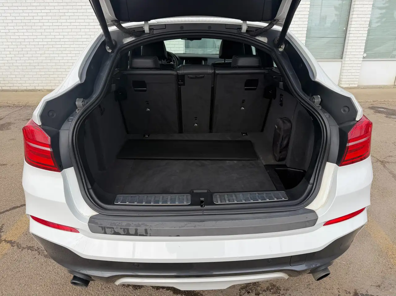 BMW X4 снимка BMW X4